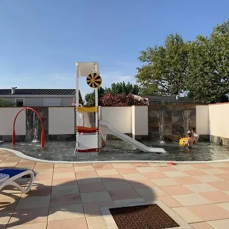 Camping Le Roussillon - Maeva Saint-Cyprien (Pyrenees-Orientales)