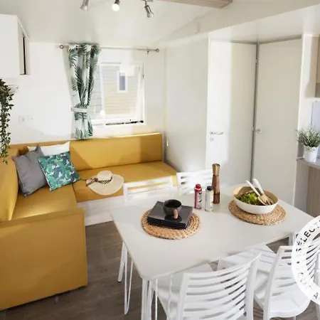 Le Roussillon - Maeva Camping