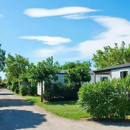 Le Roussillon - Maeva Camping